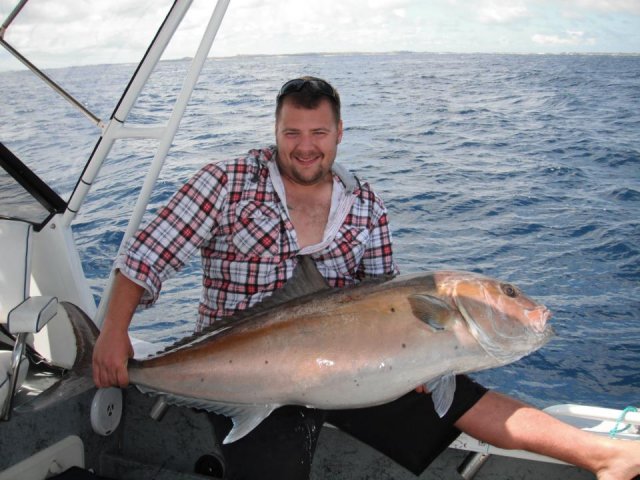 Sambo caught in 40m off rotto